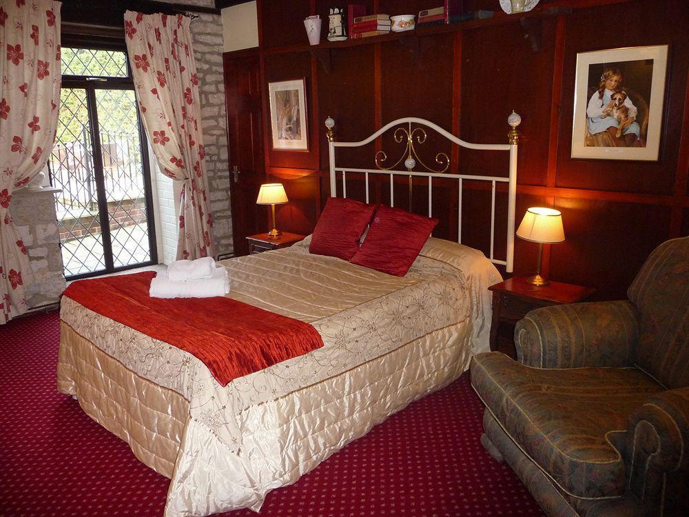 The Walnut Tree Otel West Camel Dış mekan fotoğraf