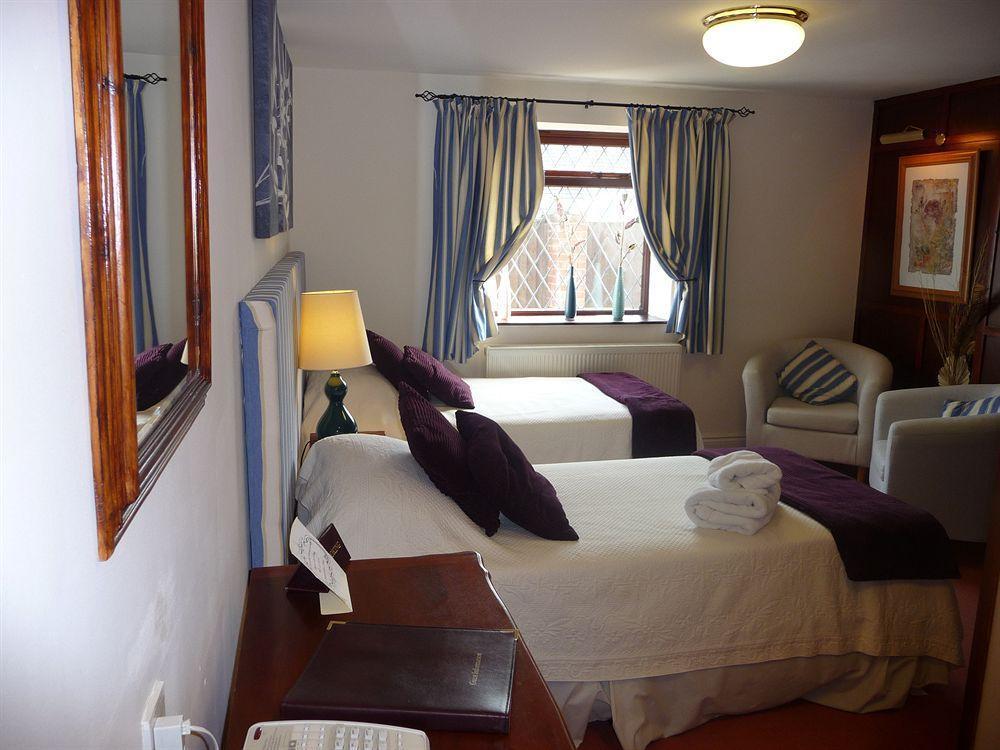 The Walnut Tree Otel West Camel Dış mekan fotoğraf